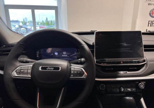 Jeep Compass cena 152737 przebieg: 5, rok produkcji 2023 z Wrocław małe 172